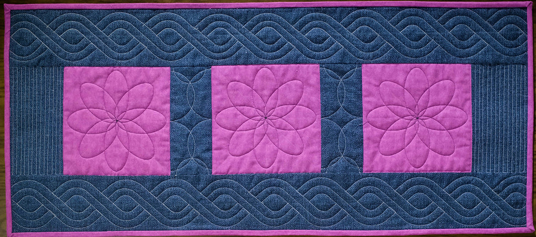 Rulerwork: BERNINA Clamshell Ruler