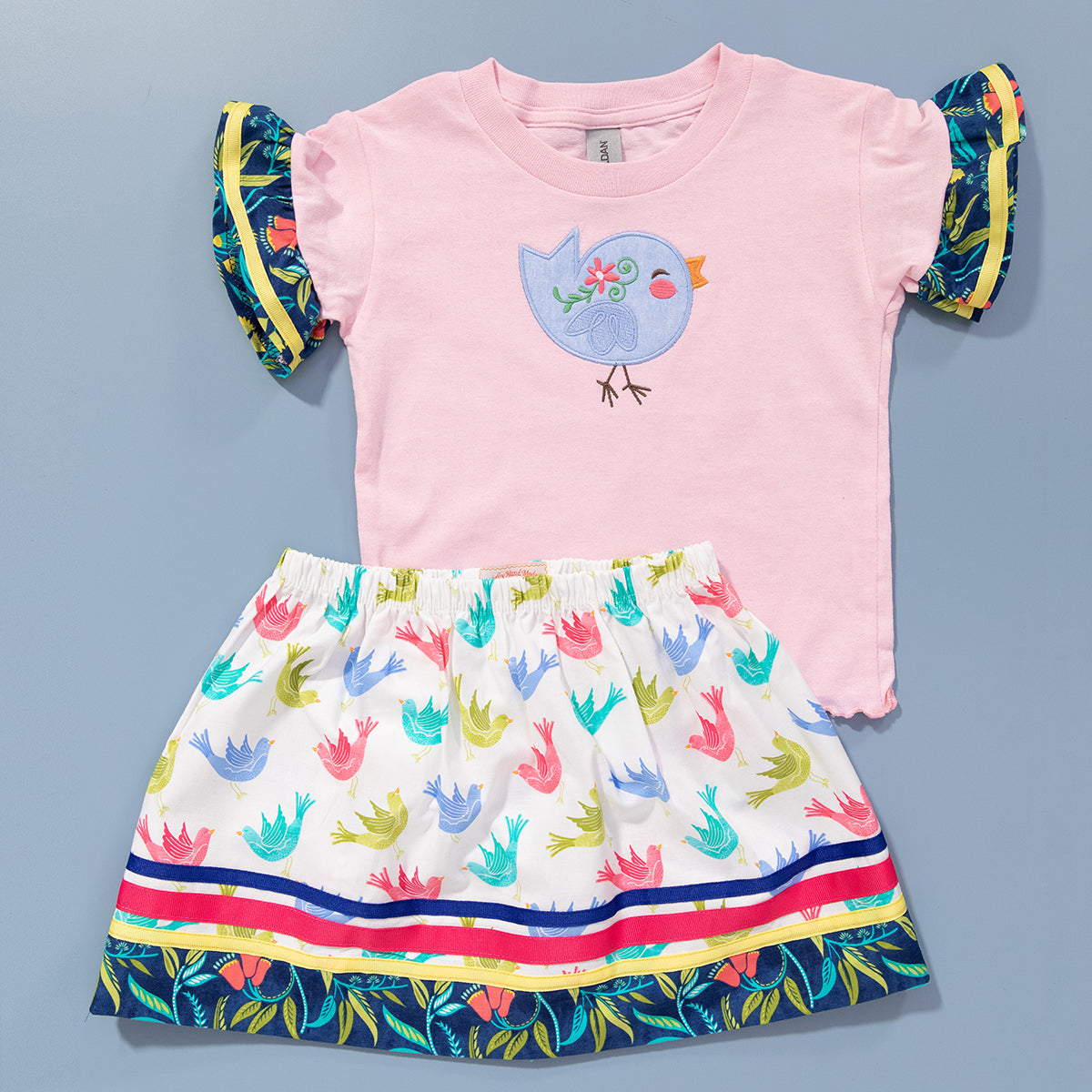 Easy Ribbon Embellishment on the Overlocker