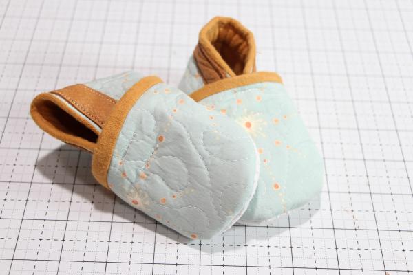 Quilted baby booties