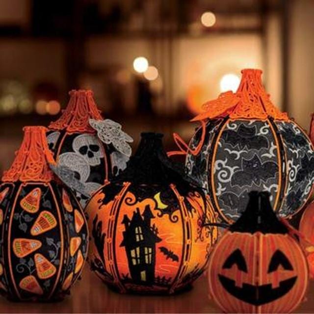 OESD - Freestanding Halloween Pumpkin Patch 12813USB