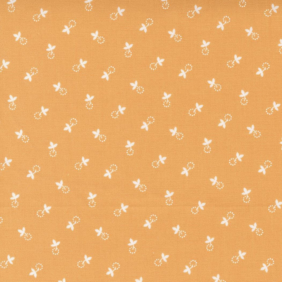 Moda - Cinnamon and Cream - Berry Leaf Butterscotch 20456-14