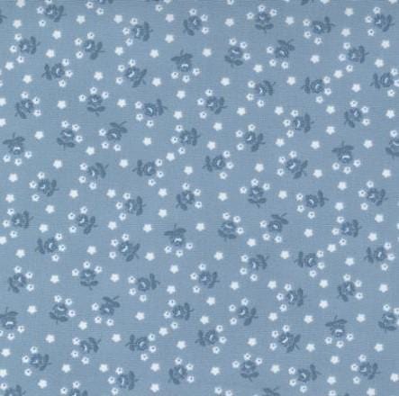 Nantucket Summer - Fairground Small Floral Light Blue 55266-24