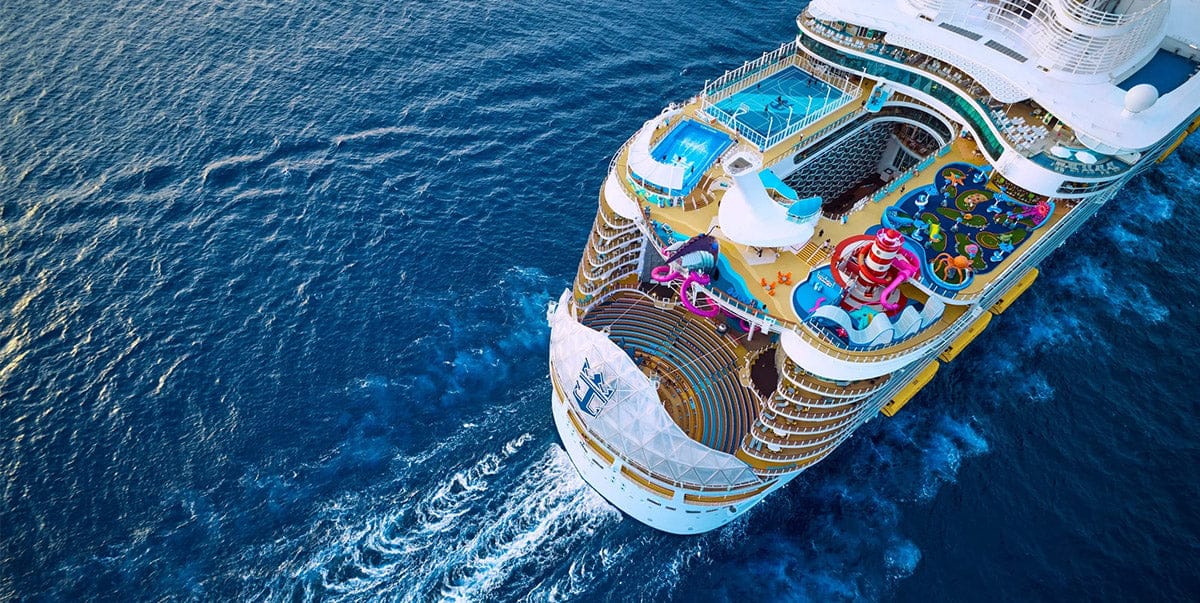 Stitchin’ Heaven quilting cruise group on a ship