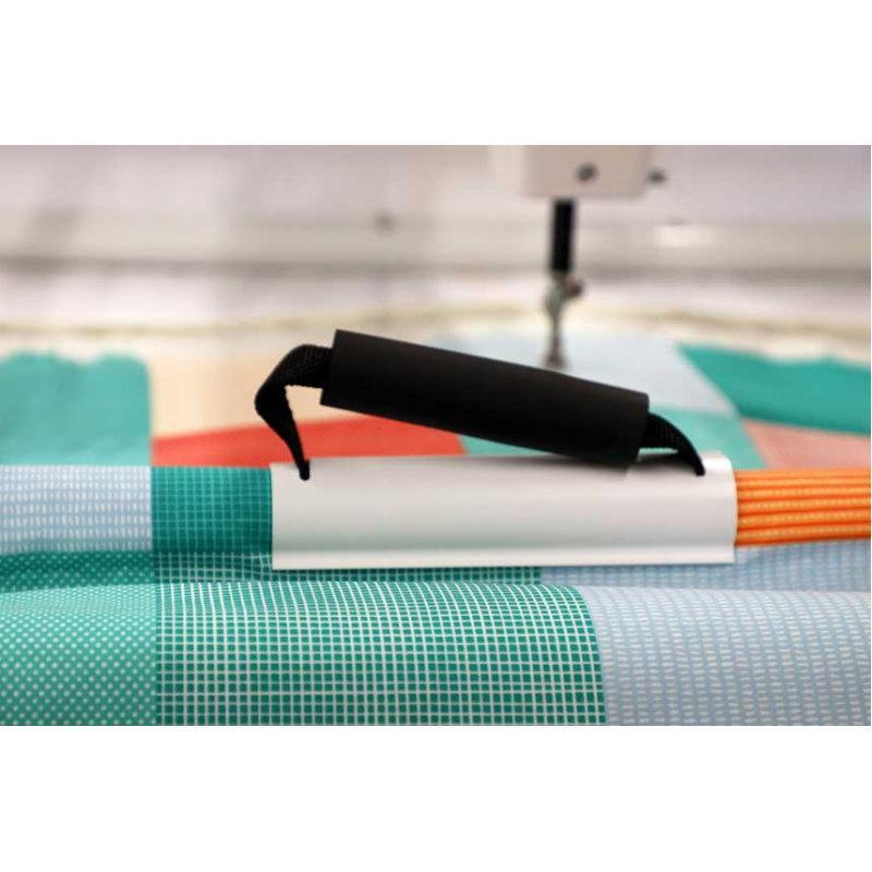 Handi Quilter - Easy-Grasp Quilt Clamps for HQ Loft Frame  - Set of Two Handi Quilter 